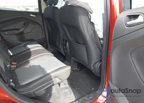 2019 Ford Escape Se z USA, uszkodzony, nr VIN 1FMCU0GD6KUC48464
